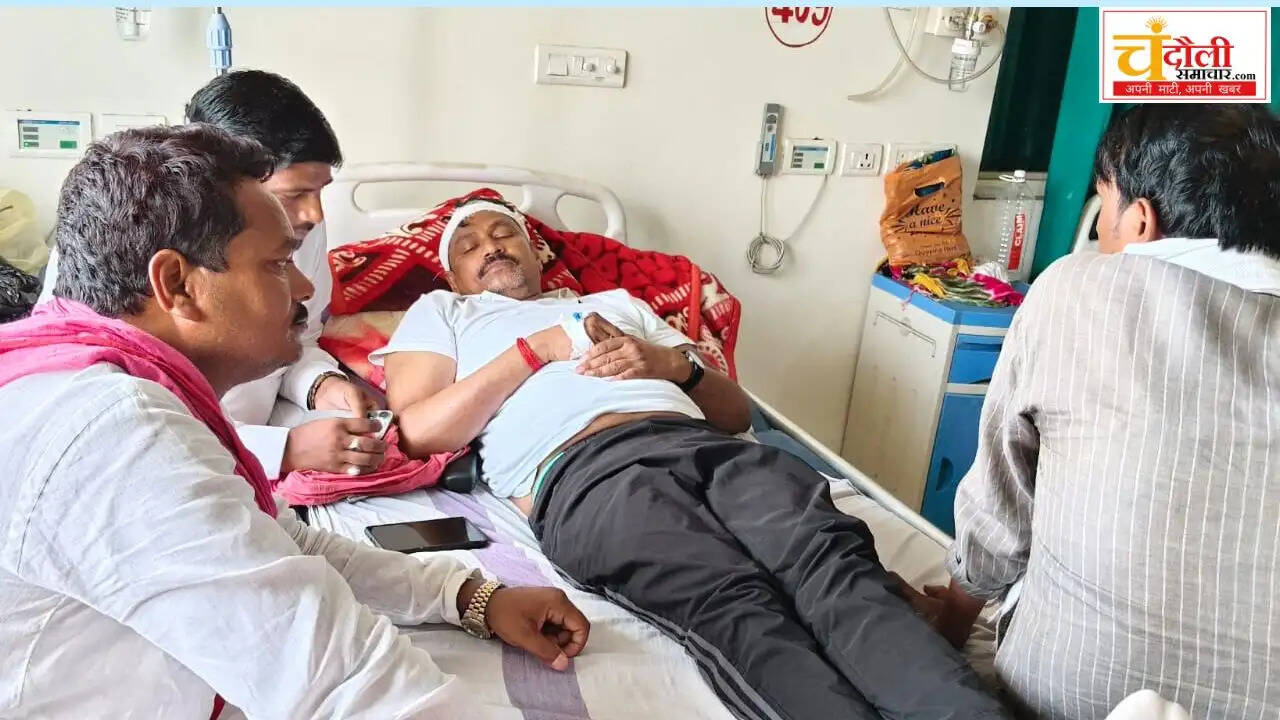 samajwadi-party-leaders-visit-virendra-yadav-hospital