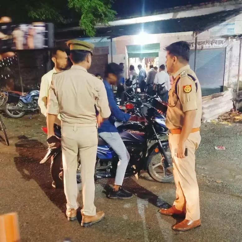 chandauli traffic police checking abhiyan 