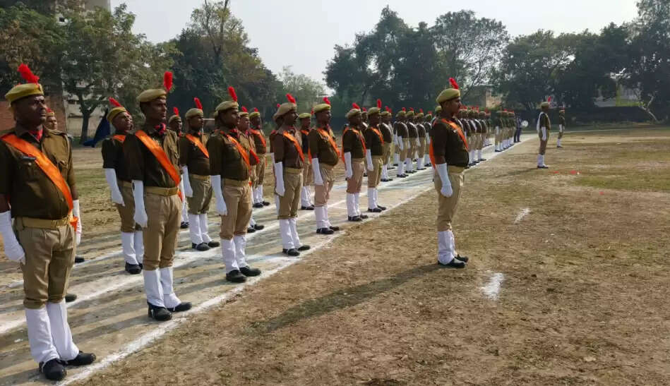 Chandauli CDO R Jagat Sai Sakaldhia Chahaniya PRD team duty allowance increase PRD PRD volunteers responsibility