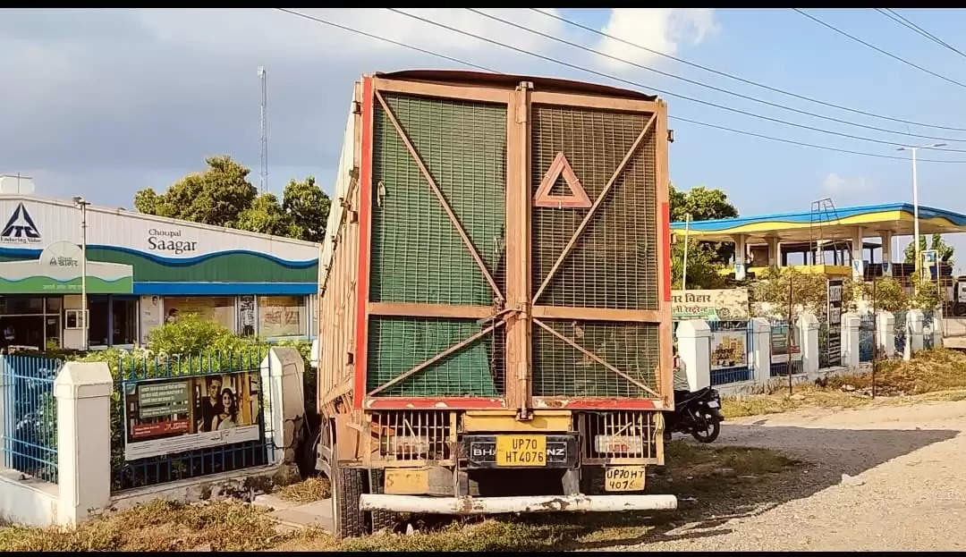  Truck fell down from over bridge