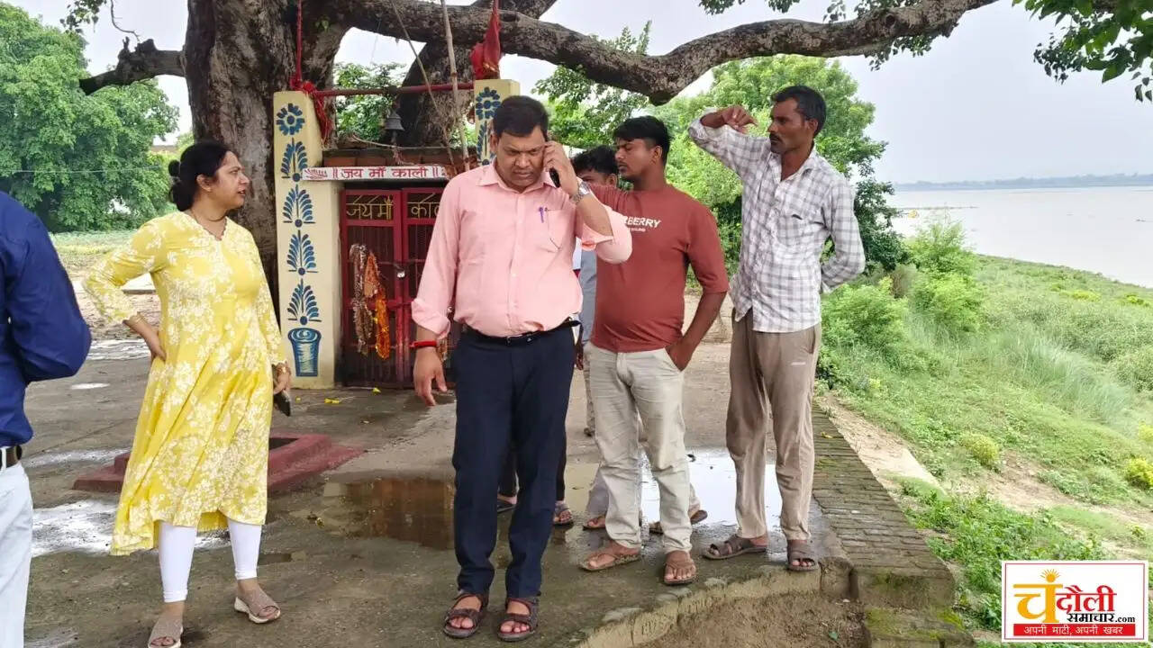 sdm-aakanksha-singh-inspected-flood-affected-areas