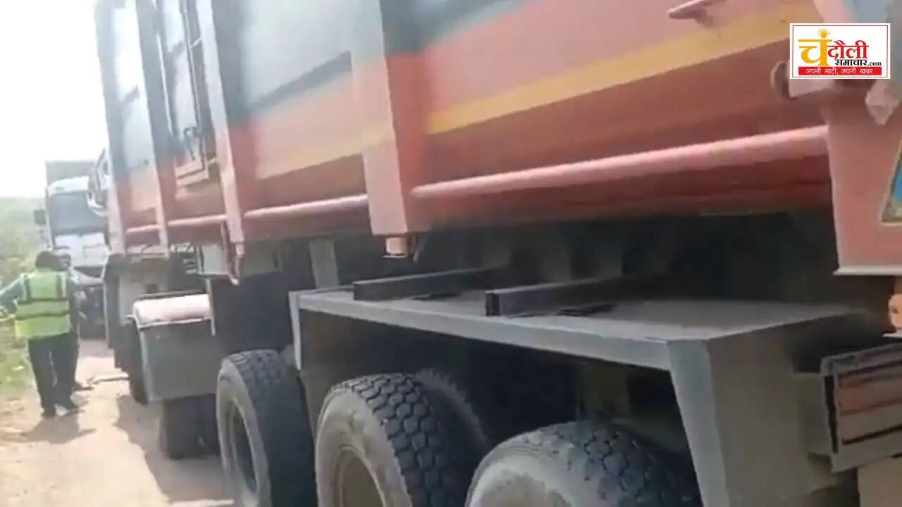 two-trucks-accident-driver-rescue-seyadraja
