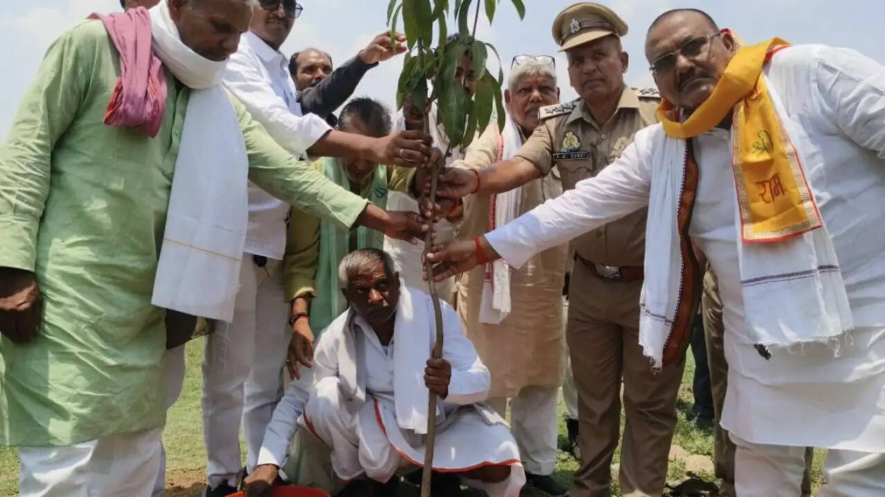 world-environment-day-jageshwarnath-dham-plantation