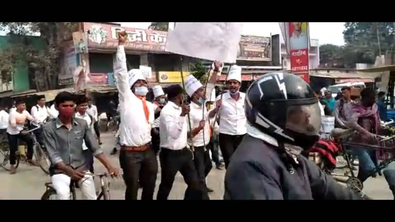 Scout guide students rally