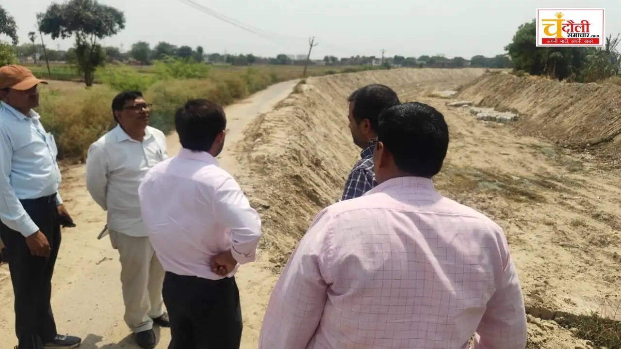 dm-chandra-mohan-garg-inspects-canal-cleaning