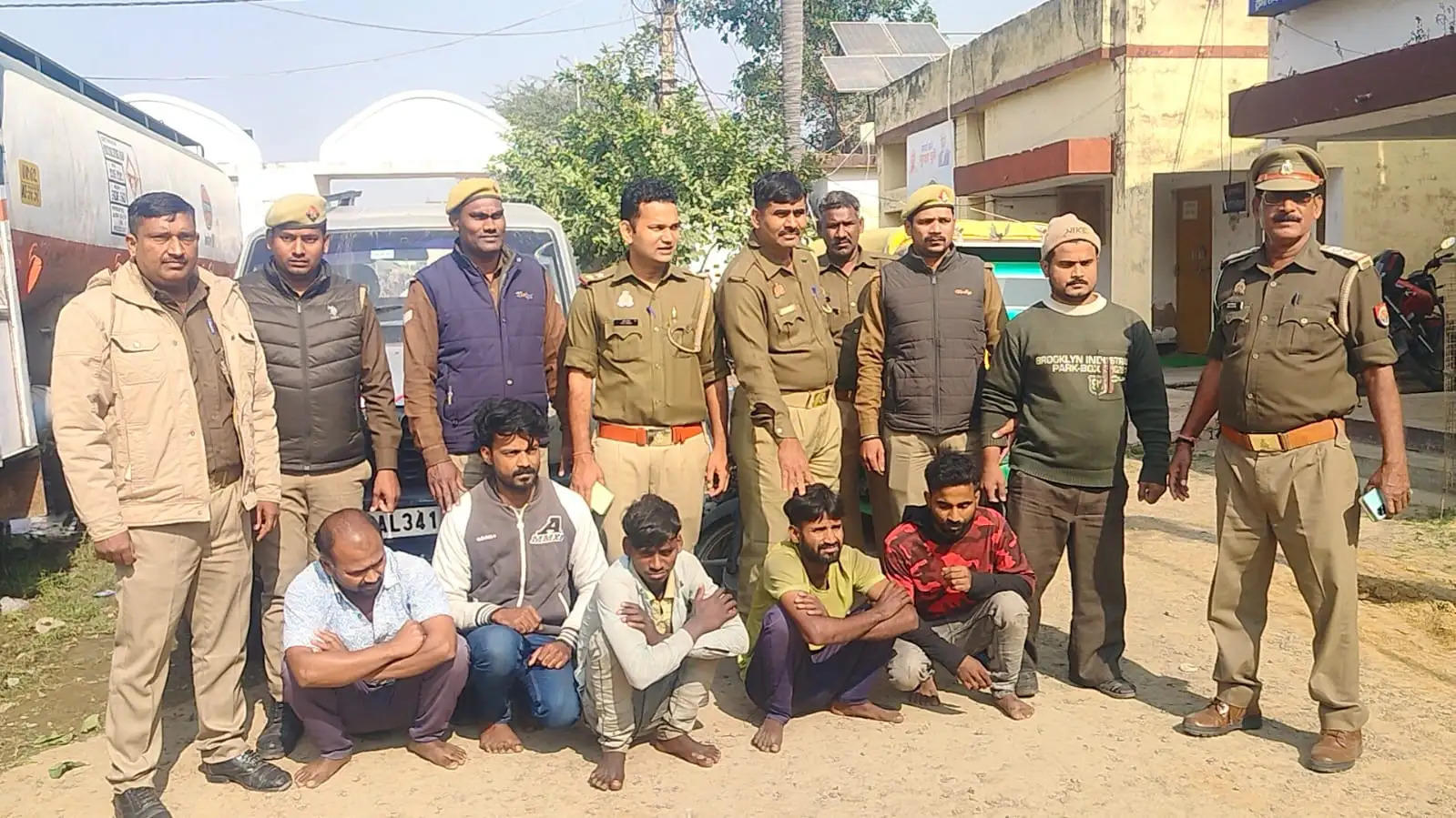 Bakari Chori Gang Arrested
