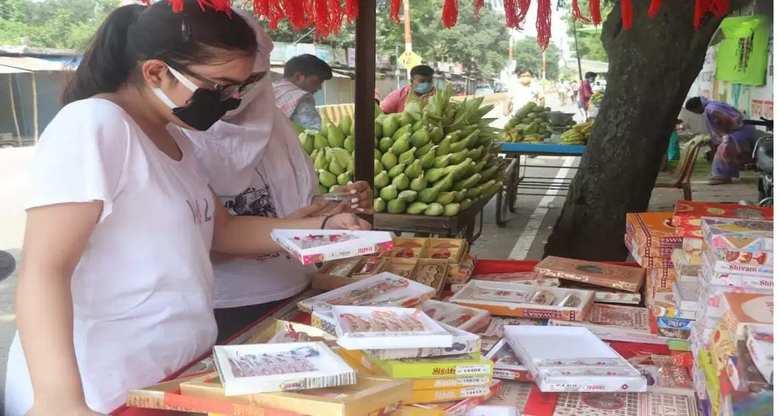 Colorful Rakhi shop