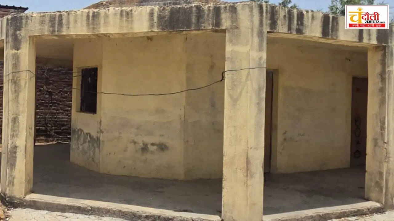 nauhgarh-malevar-panchayat-bhawan-corruption-up