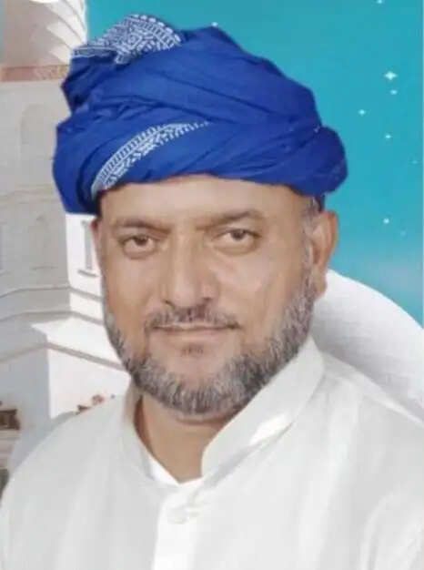 chandauli-news-bsp-leader-jokhu-siddiqui-accident-irshad-ahmed-visit 