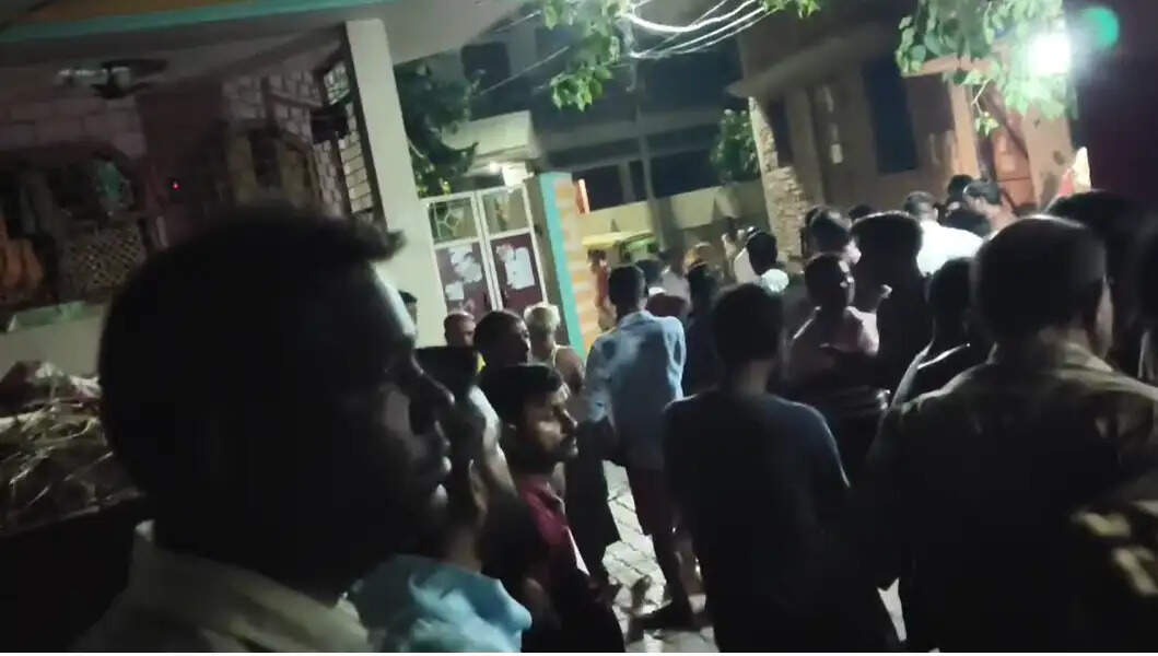 mughalsarai double suicide case chandauli news, mother son found dead chandauli khabar, student commits suicide chandauli samachar, chandauli police forensic investigation updates, up chandauli local crime report