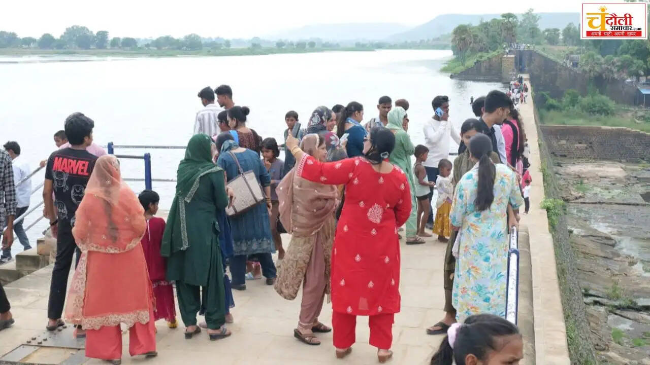 chandauli-latifshah-dam-monsoon-rain-tourist-rush-news