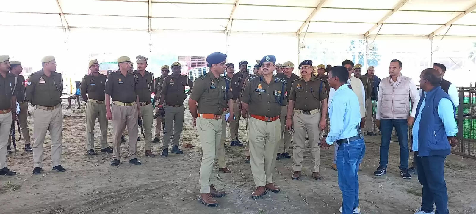 DIG and SP Chandauli inspection