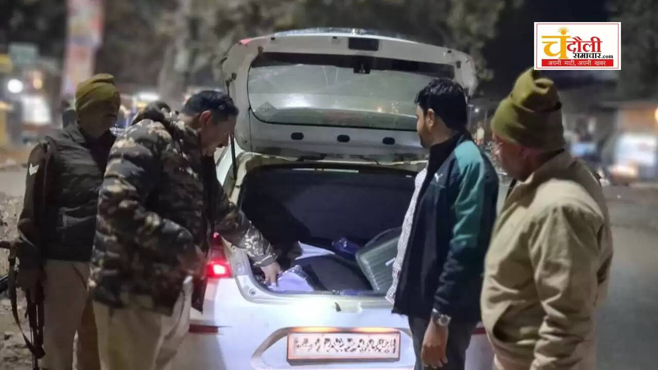 Chandauli news police checking drive, Chandauli khabar traffic rules violation, Chandauli samachar crime control mission