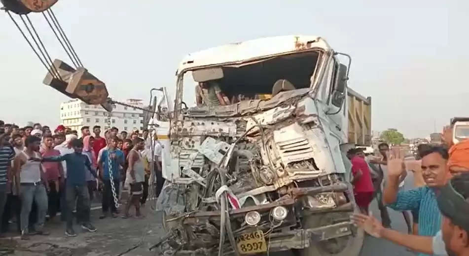 dumper truck accident