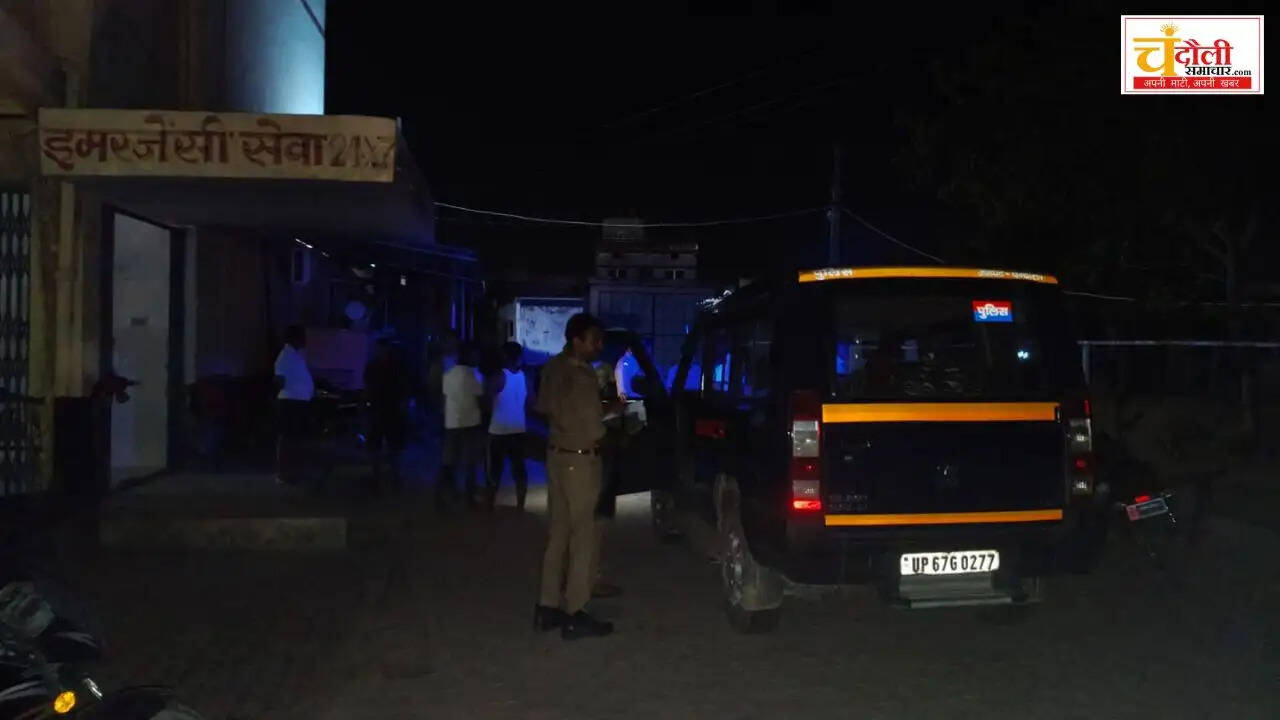 chandauli-dhanapur-bike-accident-man-dies-after-trolley-crash