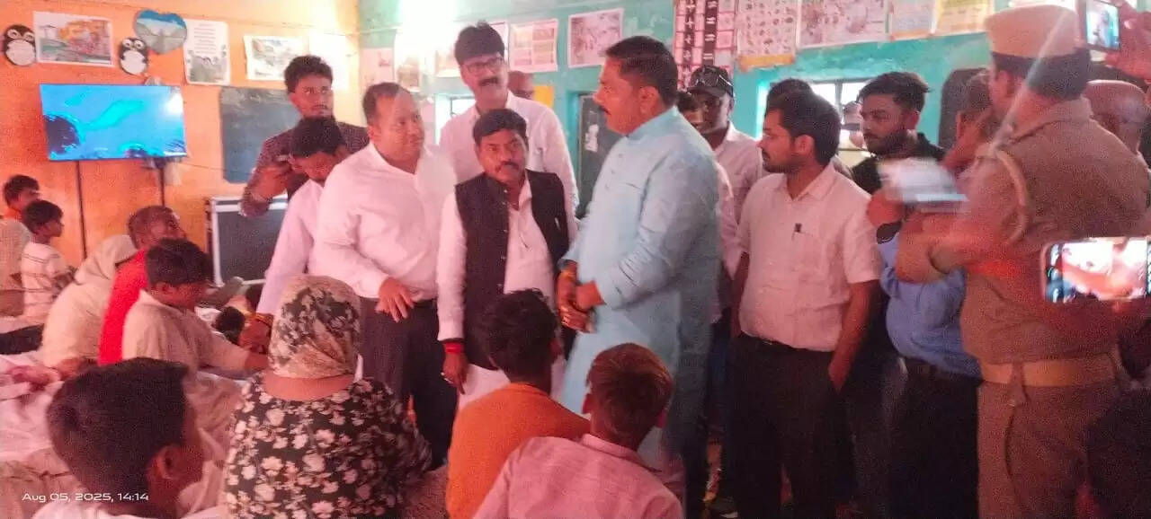 Minister Sanjiv Gond