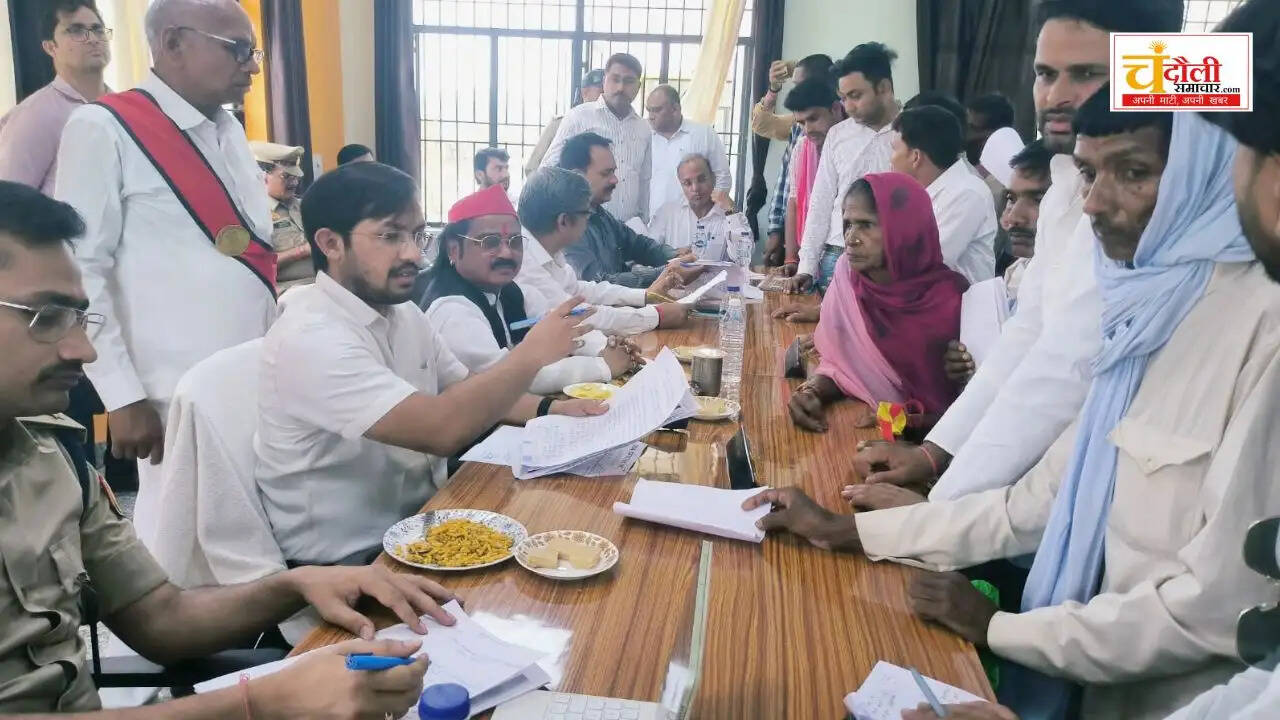 chandauli-naugarh-samadhan-diwas-public-anger-system-issue