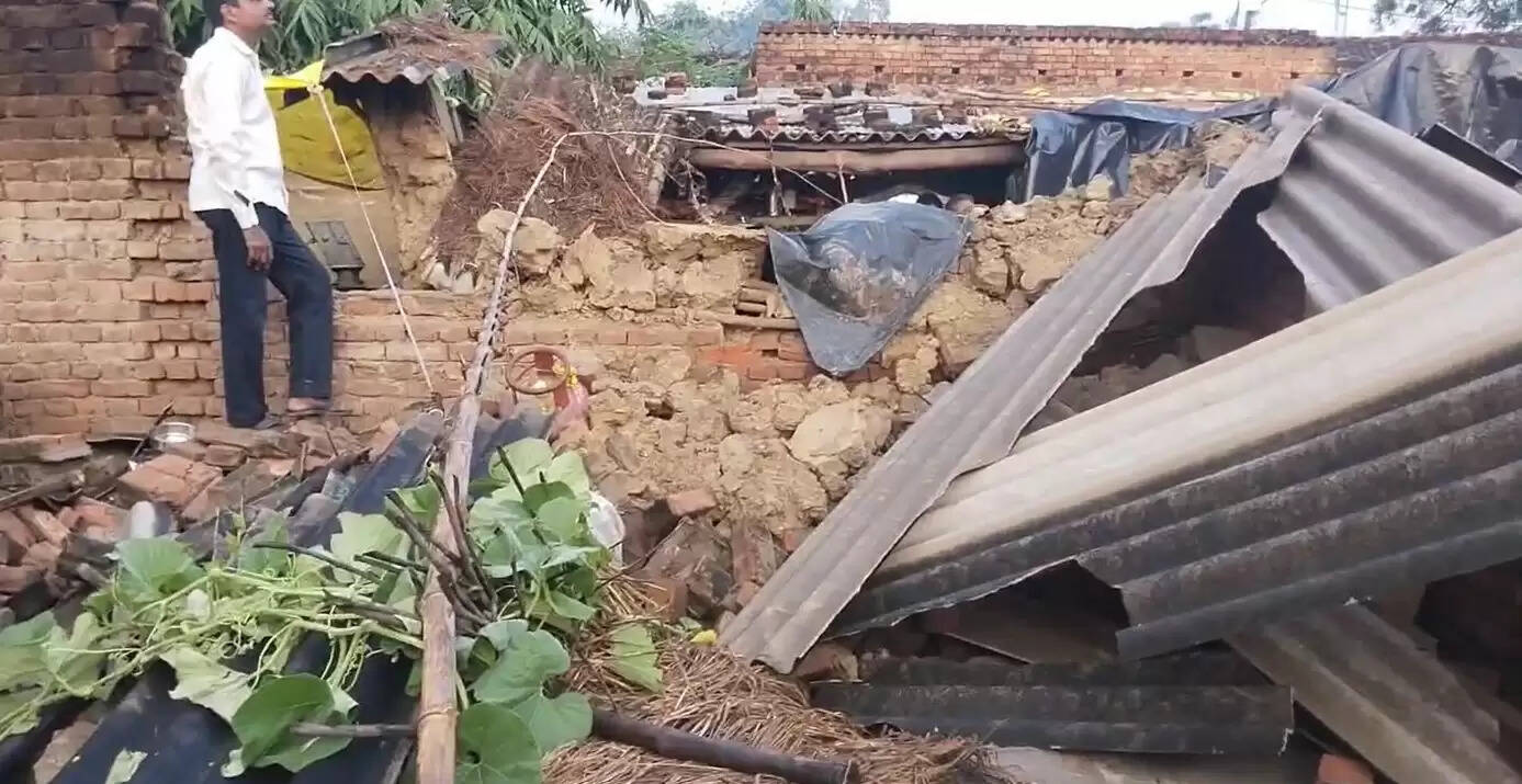 collapsed house 