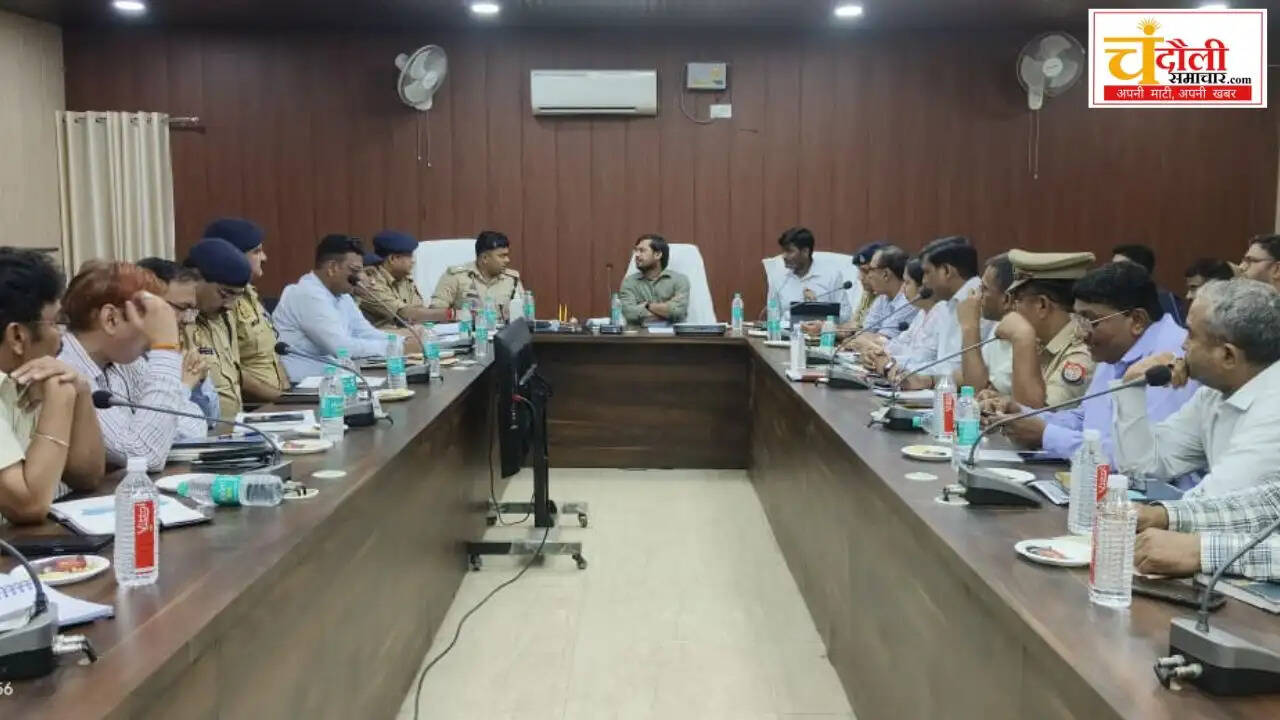 chandauli-news-shravan-month-kanwar-yatra-peace-committee-meeting