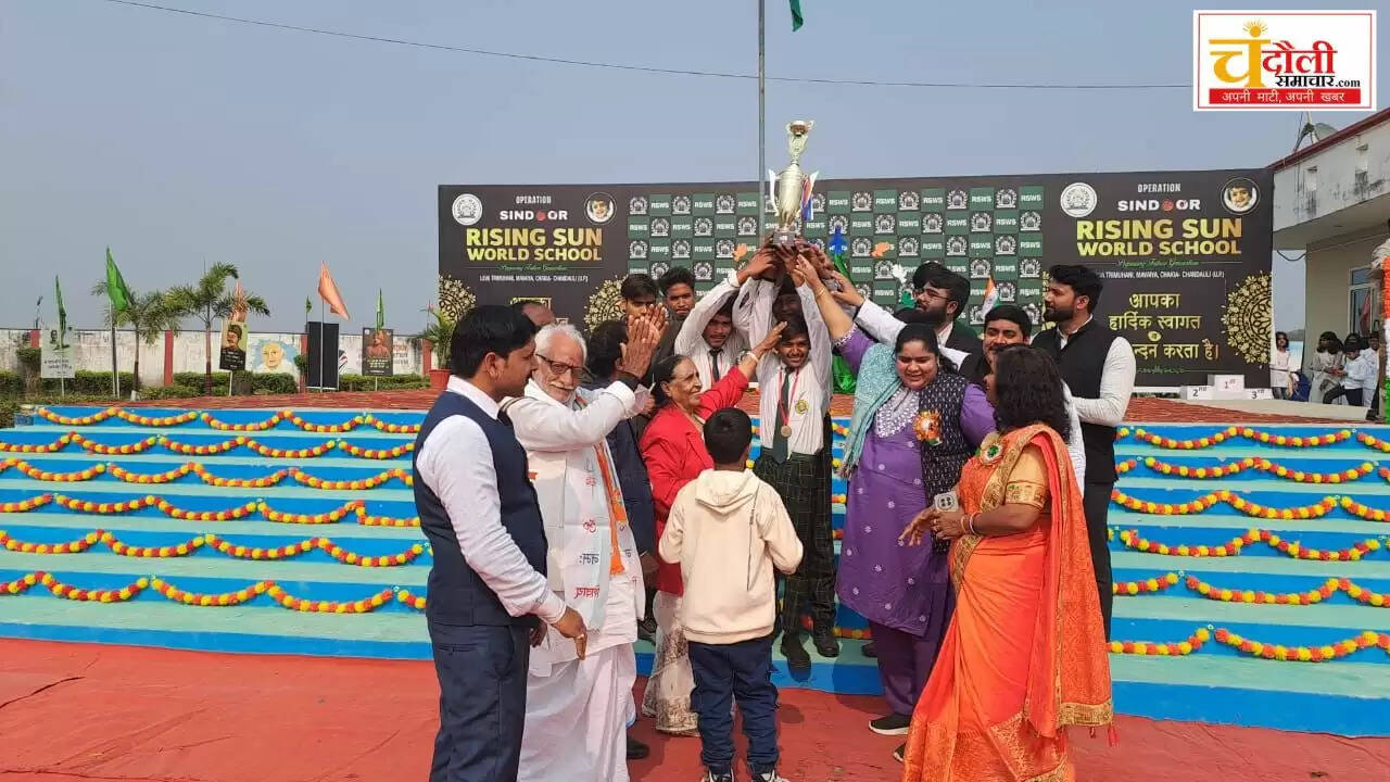 rising sun school, chandauli khabar republic day celebration, chakiya school events latest updates