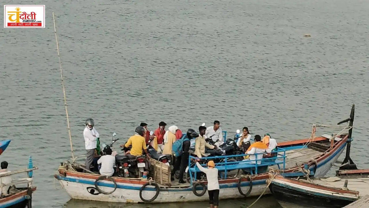 chandauli-news-nagwa-ghat-boat-operation-without-life-jacket 