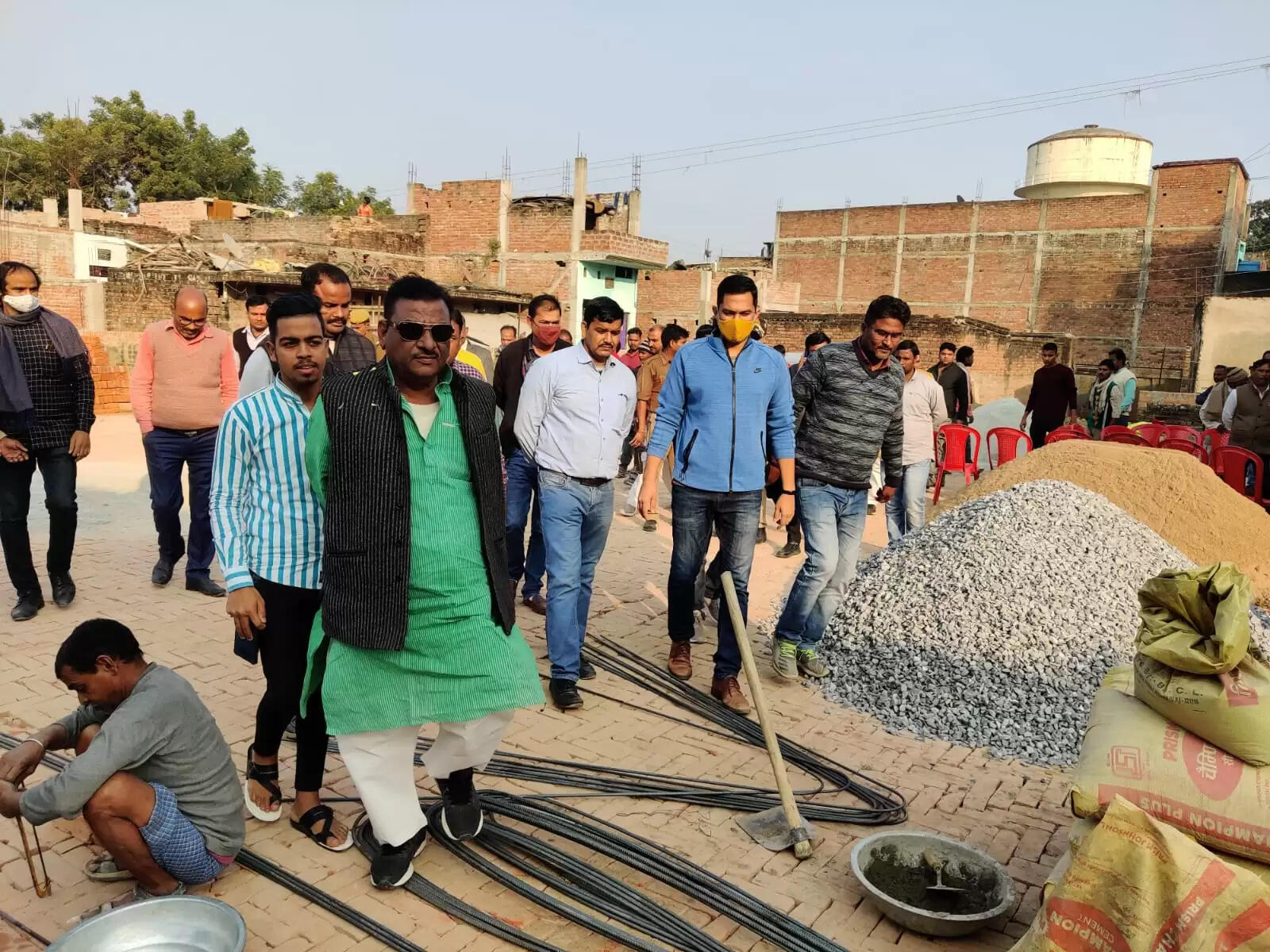 MLA and SDM chakiya,