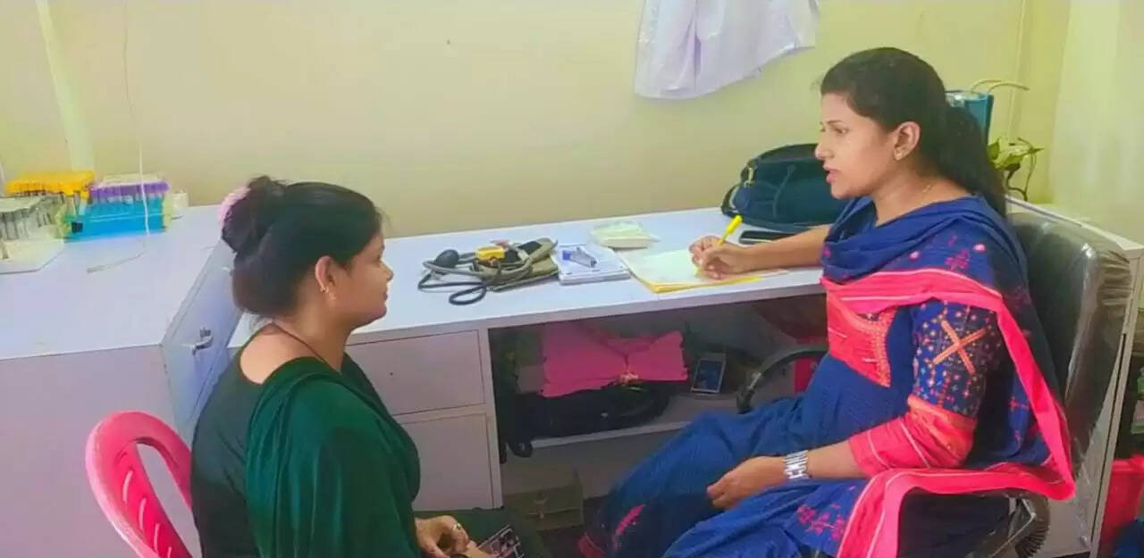 Dr. Rajni Chaurasia organized a free medical camp