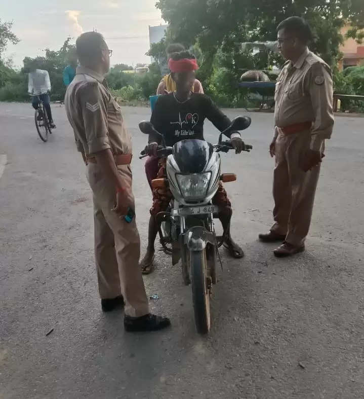  chandauli traffic police 