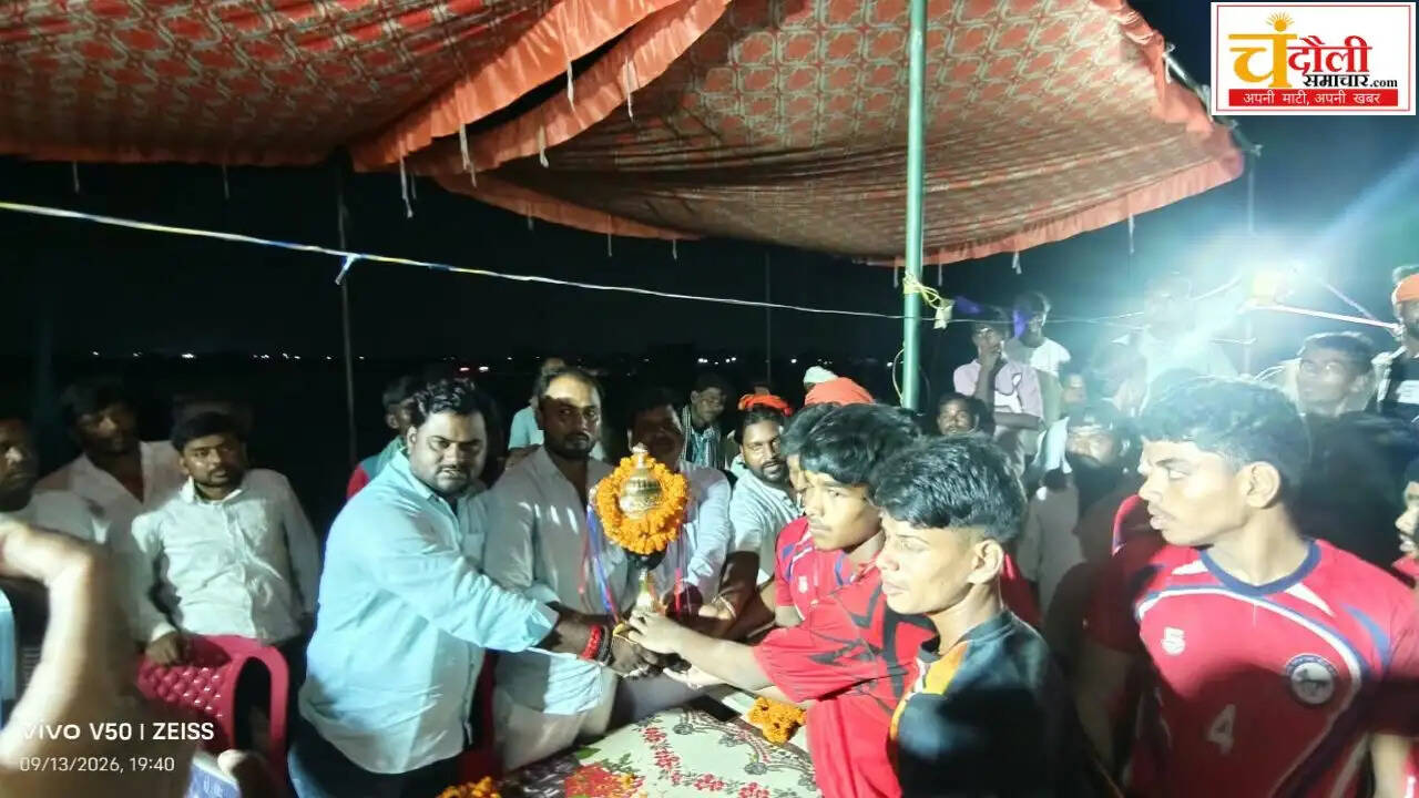 naikot-kabaddi-gaura-kala-won-trophy-against-nandganj