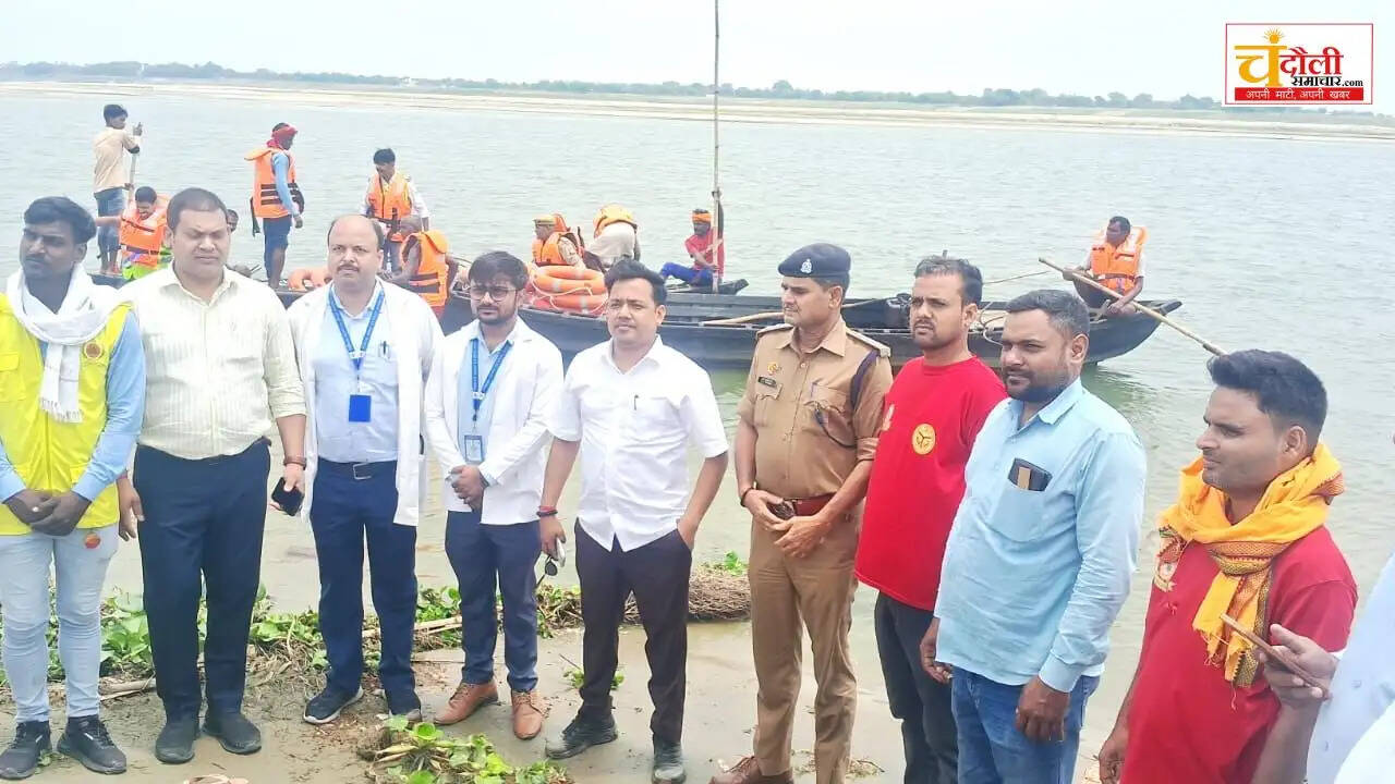 chandauli-dm-chandra-mohan-garg-flood-mock-drill-ndrf