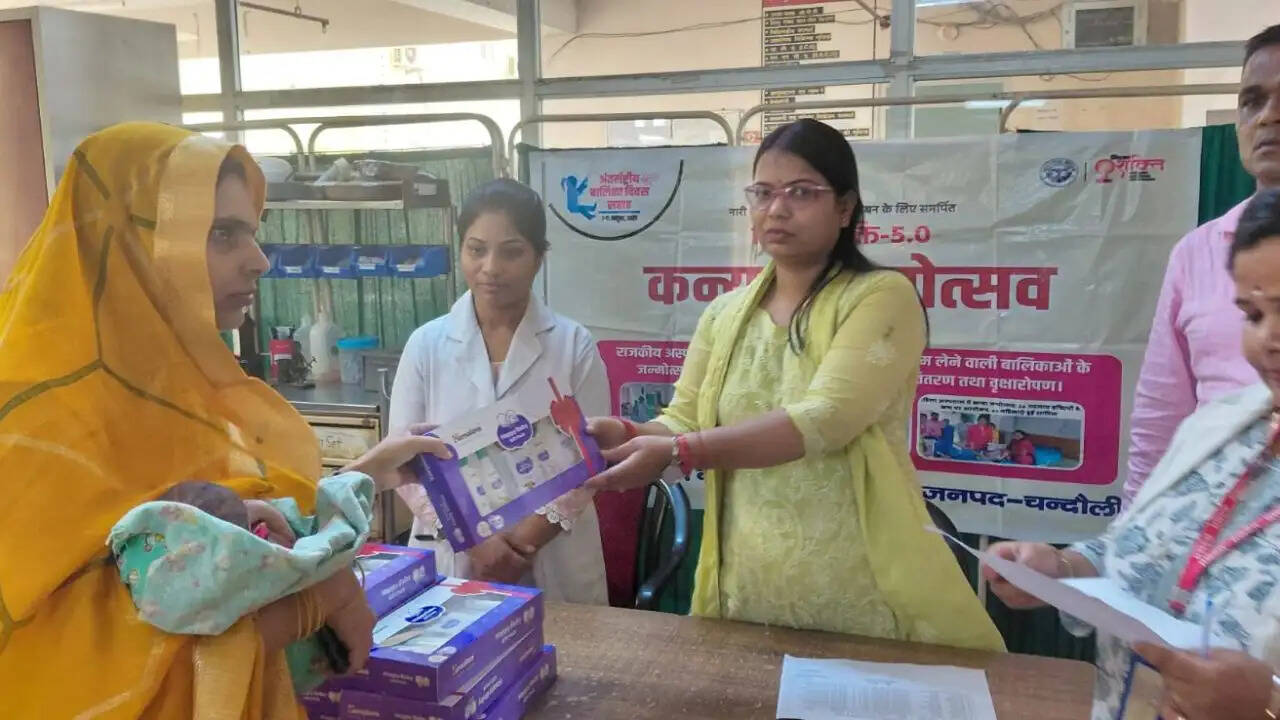 girl-child-birth-celebrated-baby-kit-distributed