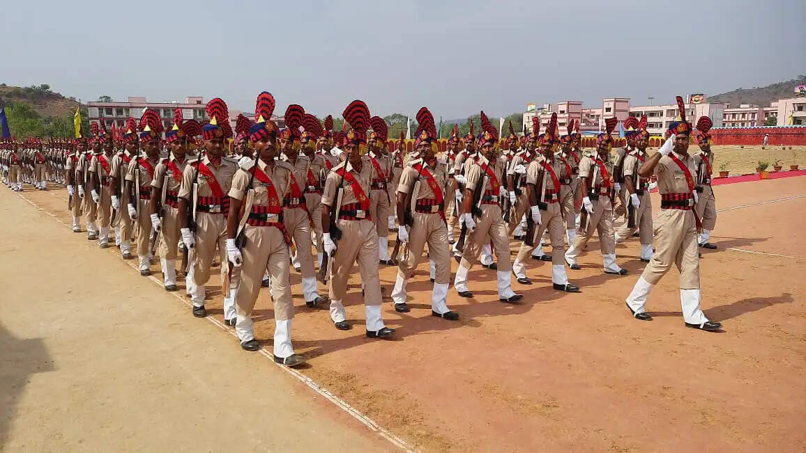 bihar-police-recruits-passing-out-parade-crpf-chakia-chandauli