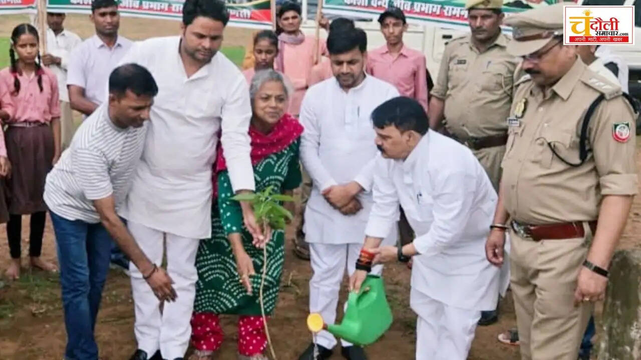 power-grid-director-promises-to-visit-naugarh-school