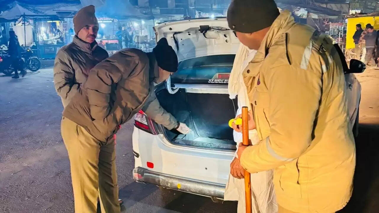 Chandauli traffic police challan news, Road safety drive Chandauli 2026,