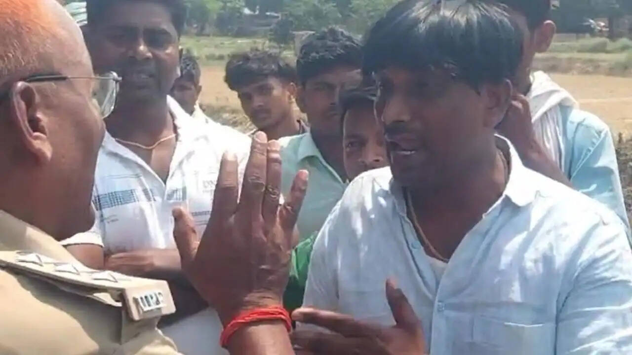 illegal-mining-chakiya-police-action-forest-land-encroachment