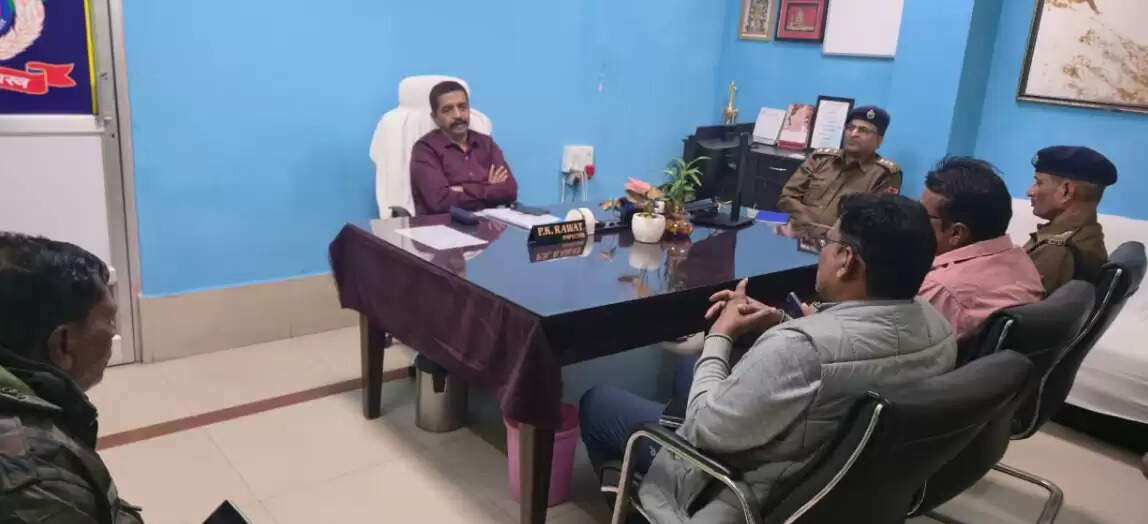  RPF DIG cum CSC S R Gandhi inspected DDU Junction Security conference RPF members problem solving DDU Mandal