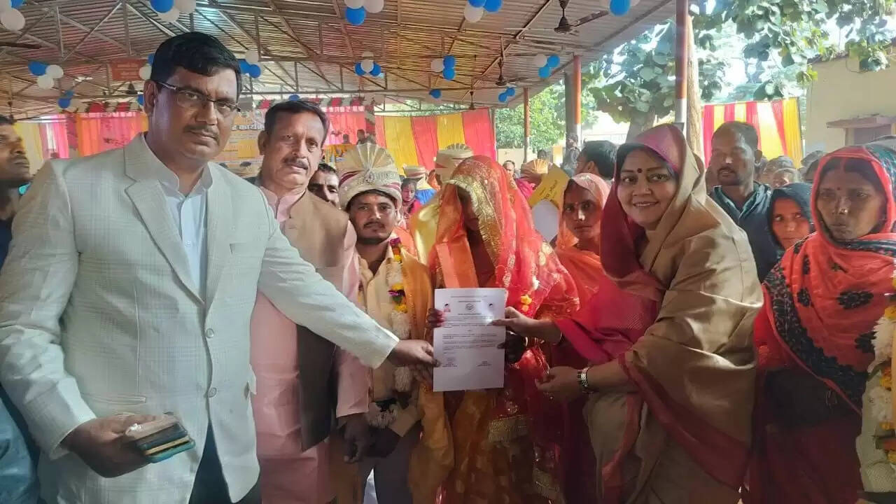 Shahabganj mass marriage scheme social equality marriage event 50 couples tied knot
