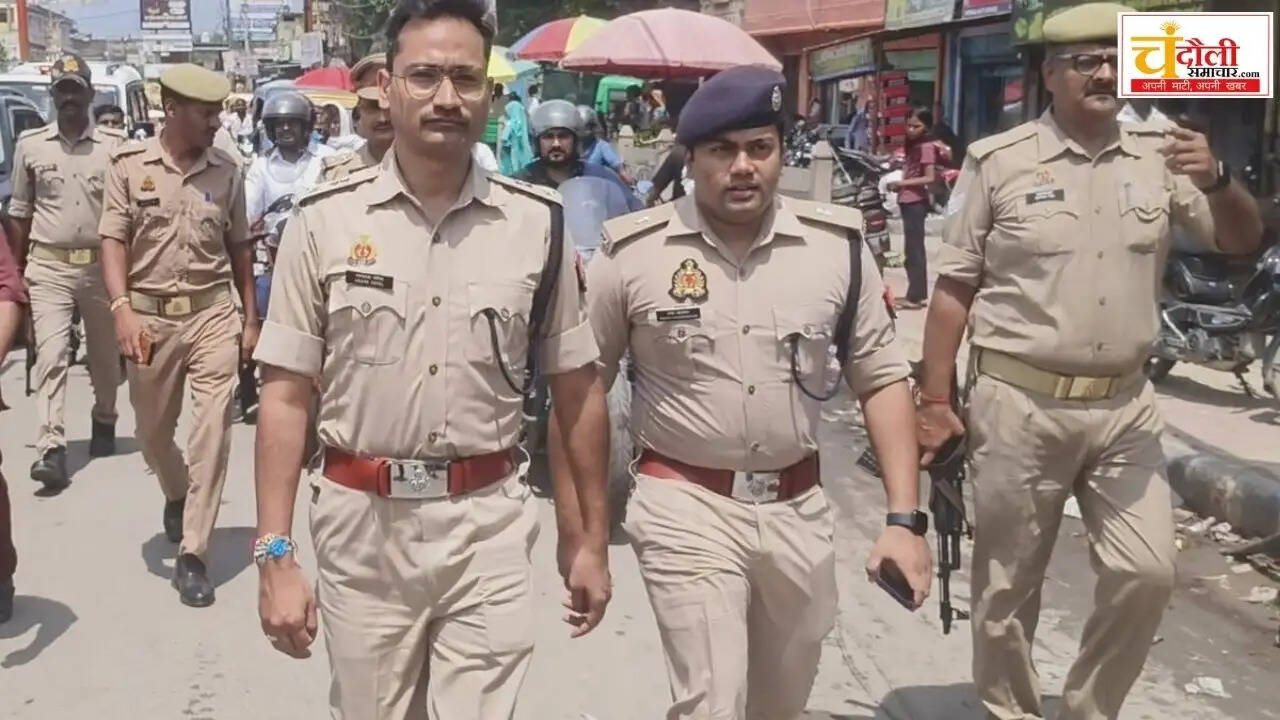 chandauli-sp-akash-patel-action-on-traffic-incharge-jam