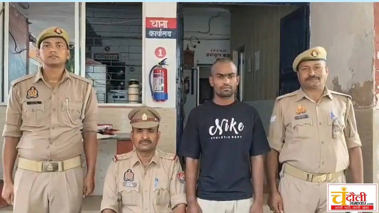 chandauli-police-arrested-pocso-accused-and-cow-slaughter