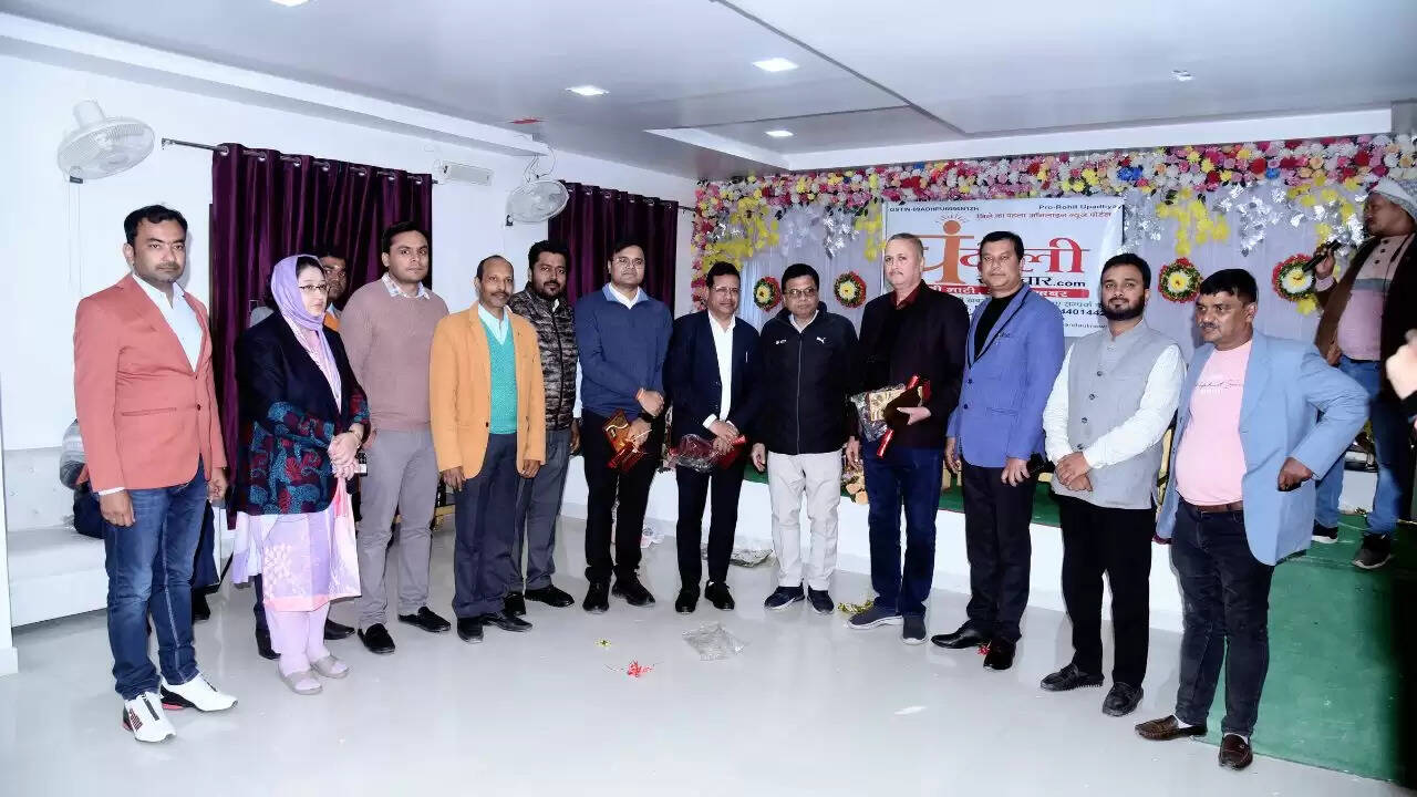 Chandauli Samachar Calendar 2026 Launch, DM Chandauli Chandra Mohan Garg, SP Chandauli Aditya Langhe, Chandauli News Portal Anniversary, Health and Education Awards