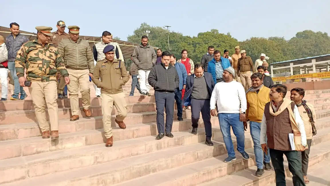 DM-SP Chandauli Inspection Balua Ganga Ghat 