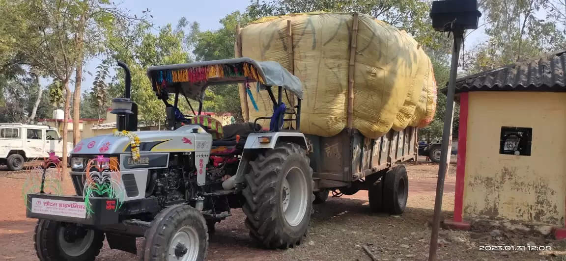 Two tractors Seized