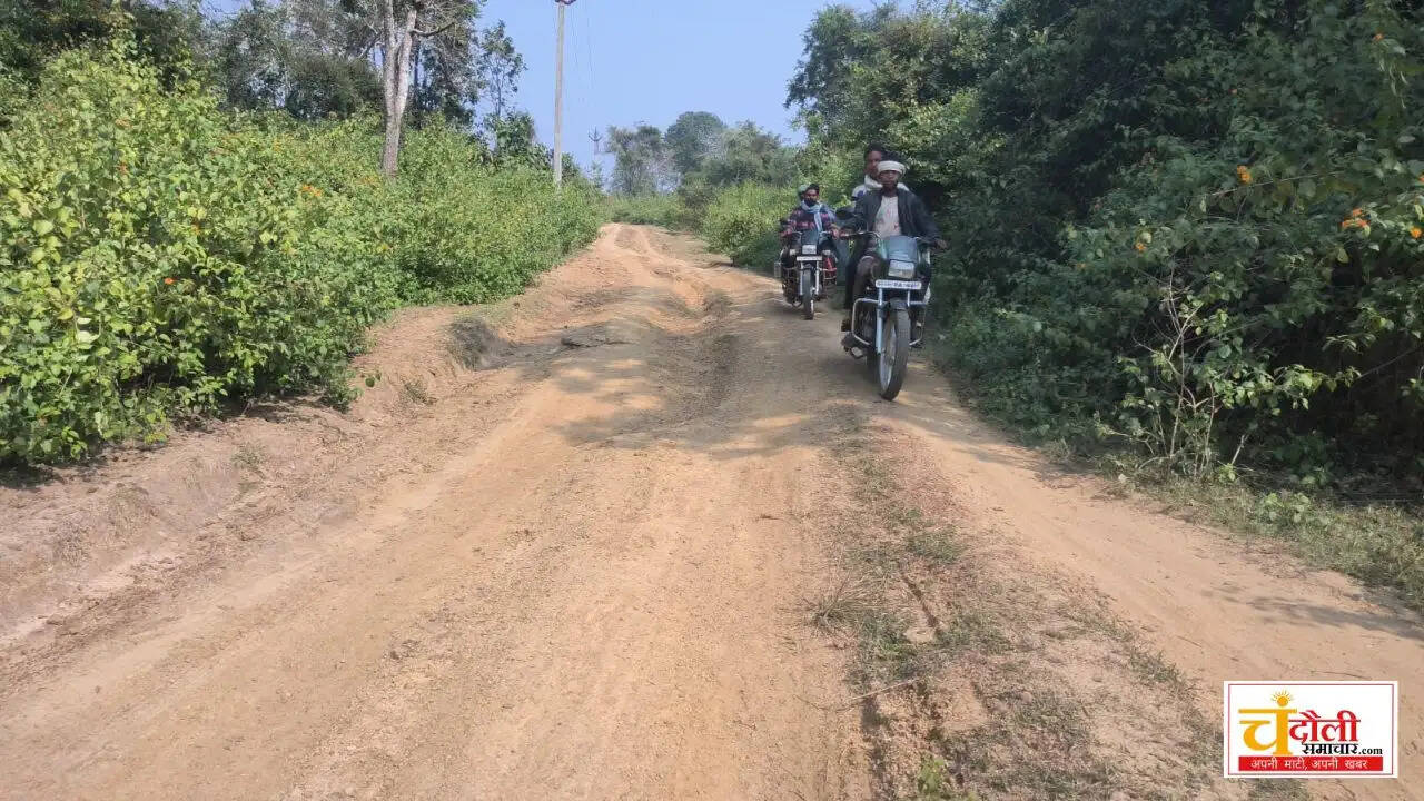 nauhgarh-damaged-roads-pwd-budget-scam-allegation