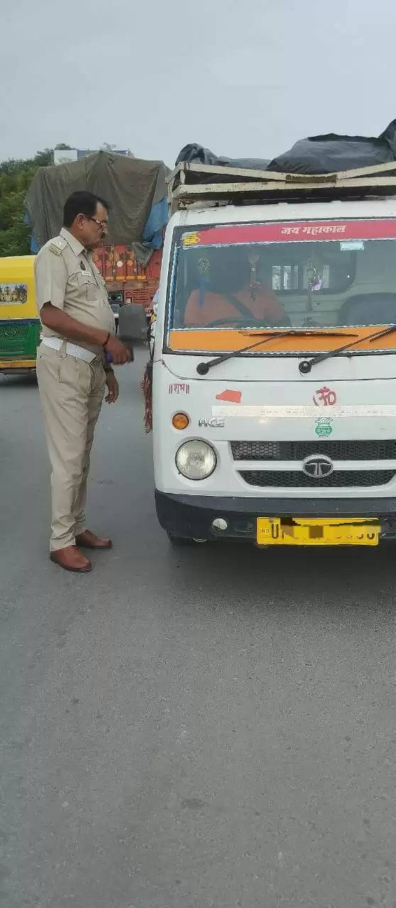  Chandauli Traffic Police Challan