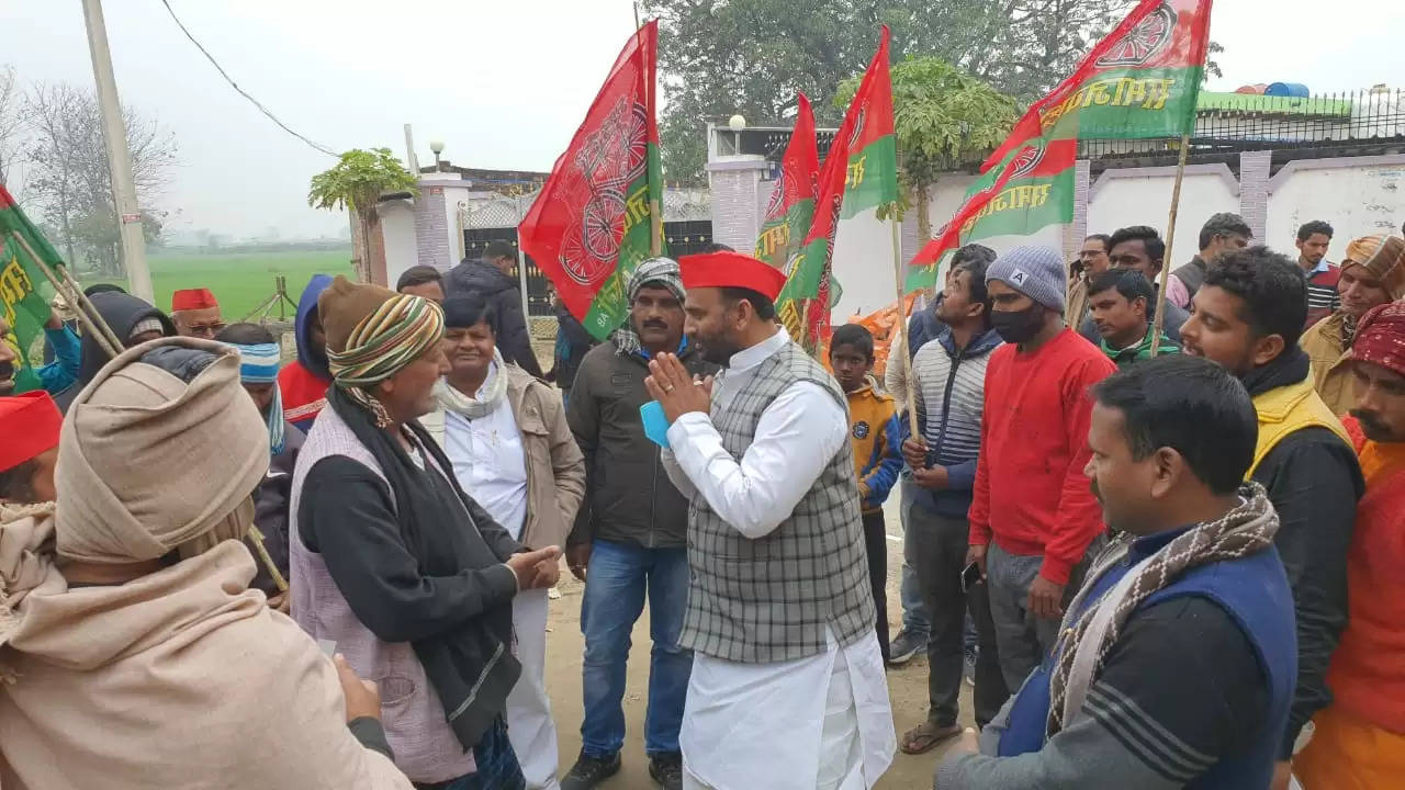 Manoj Singh W Door to Door Jansampark