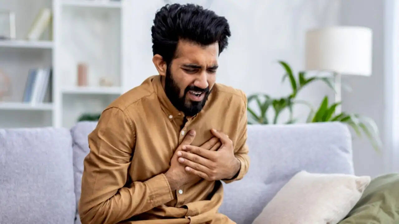 heart-attack-early-symptoms-and-prevention-tips-health-news