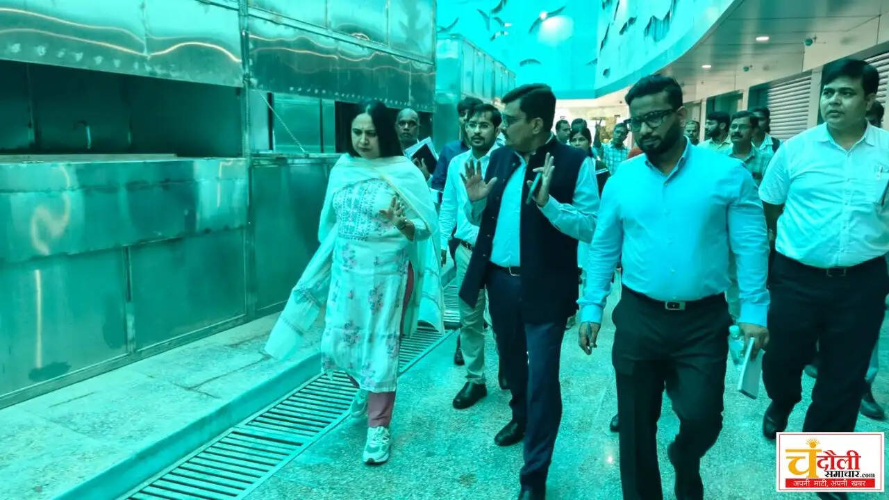 chandauli-matsya-dhanalakshmi-k-inspected-fish-market