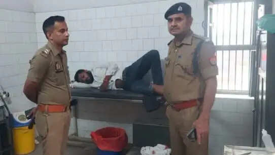 chandauli news police encounter balua, chandauli khabar criminals arrested firing, chandauli samachar loot case accused, up police encounter chandauli today, balua police station latest news