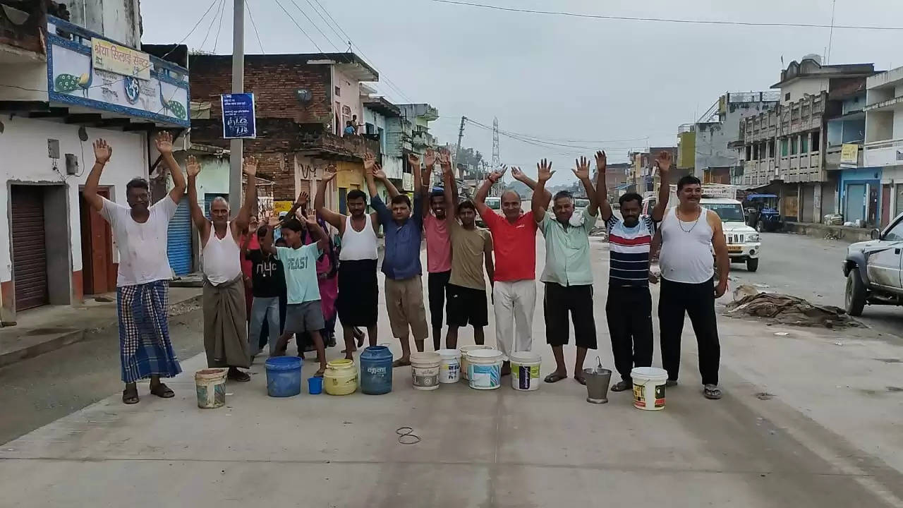 protest for drinking water